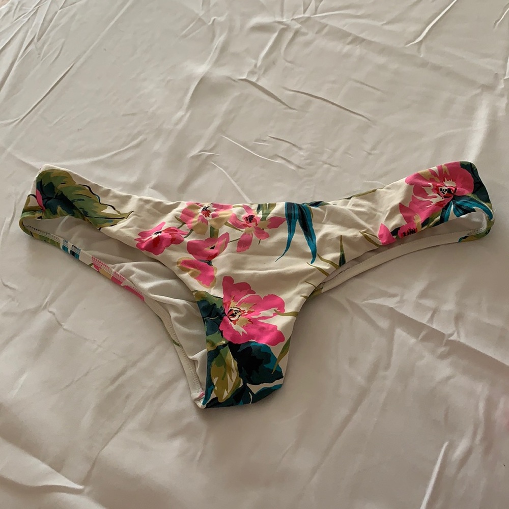 Billabong cheeky floral bikini bottoms